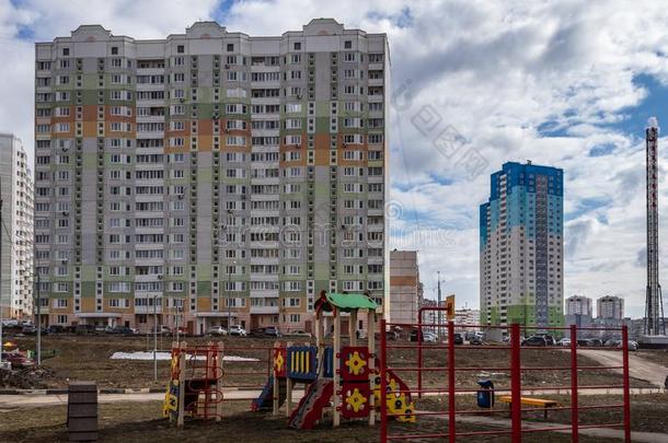 新的现代的住宅的地区在下面建筑物.图拉work乌银镶嵌术,俄罗斯帝国