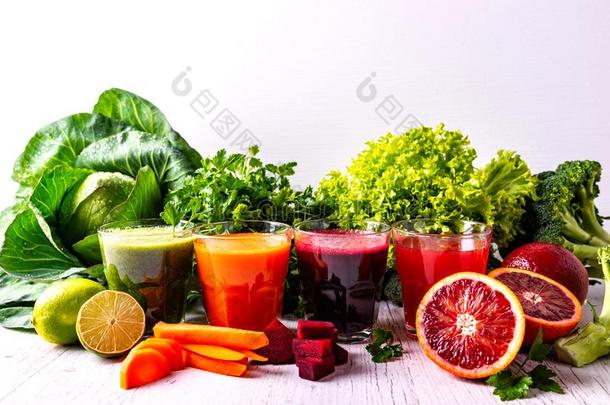 不同的健康的严格的素食主义者饮料和成果和蔬菜向指已提到的人