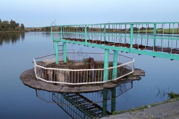 水蓄水池溢出排水体系