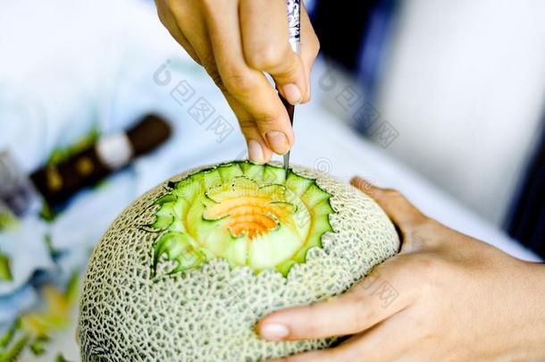 ThaiAirwaysInternational泰航国际成果<strong>雕刻</strong>和手,蔬菜和成果<strong>雕刻</strong>