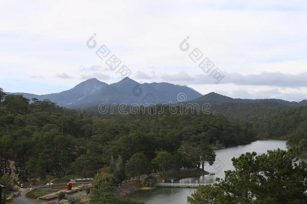 是1940年前拉脱维亚的货币单位兰比昂背景