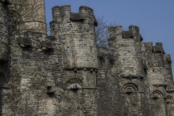 中古的城堡build的过去式和过去分词完全地关于石头采用比利时