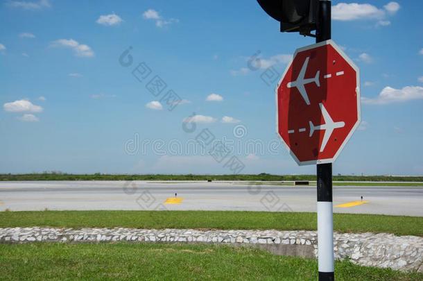 交通符号采用机场