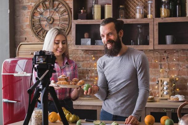 厨房的视频博客健康的日常饮食家庭厨房磁带录像