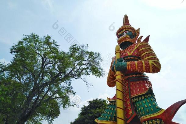 巨人雕像关于泰维苏。在ThaiAirwaysInternational泰航国际庙