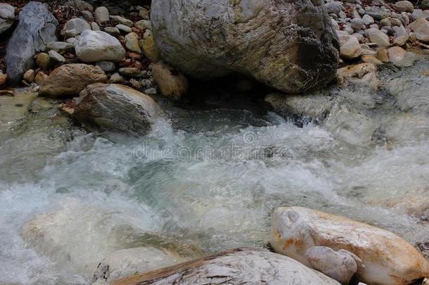 河和春采用波扎热的公共澡堂阿里达亚希腊