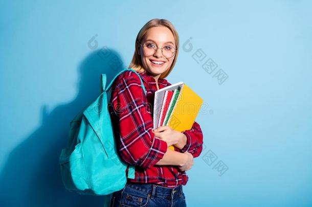 肖像关于她她美好的迷人的漂亮的有魅力的迷人的女孩