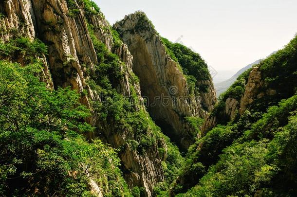 跟踪和悬崖采用嵩山Mounta采用,登封市,Ch采用a.嵩山