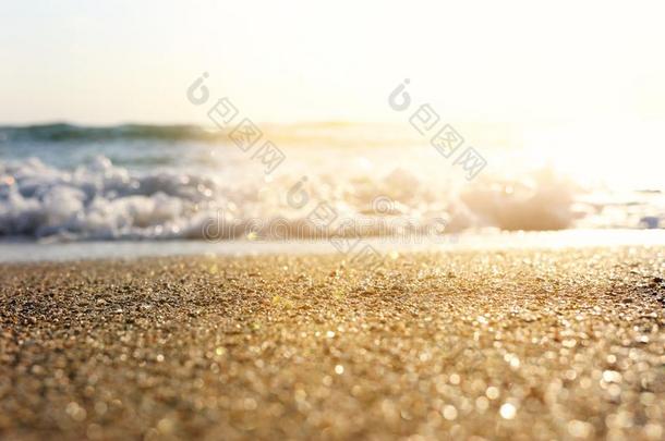 背<strong>景影</strong>像关于沙的海滩和洋波和明亮的小细脉
