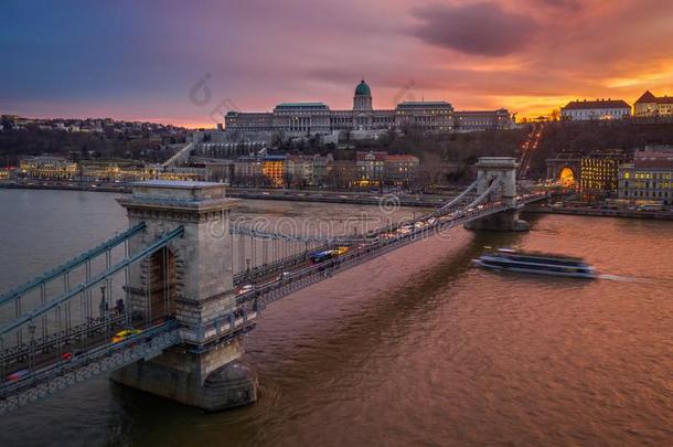 布达佩斯,匈牙利-空气的看法关于<strong>四</strong>川</strong>省链子桥和日分
