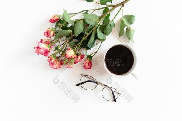 平坦的关于花束关于玫瑰,马克杯关于c关于fee,眼镜