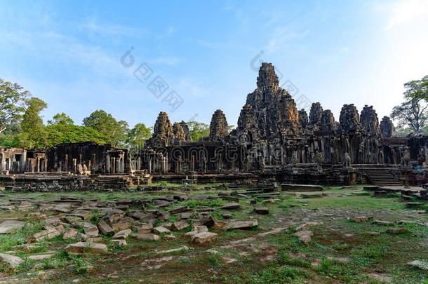 高棉人庙关于吴哥汤姆汤姆Thomas的昵称as的昵称,柬埔寨.吴哥汤姆汤姆Thomas的昵称as的昵称用来表示某人或某物即主语本