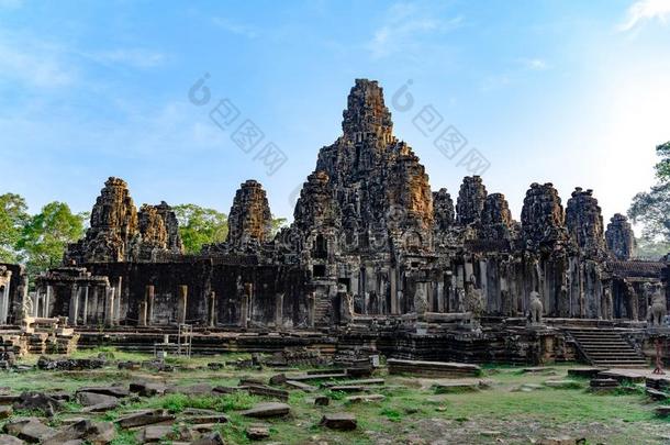 高棉人庙关于吴哥汤姆汤姆Thomas的昵称as的昵称,柬埔寨.吴哥汤姆汤姆Thomas的昵称as的昵称用来表示某人或某物即主语本