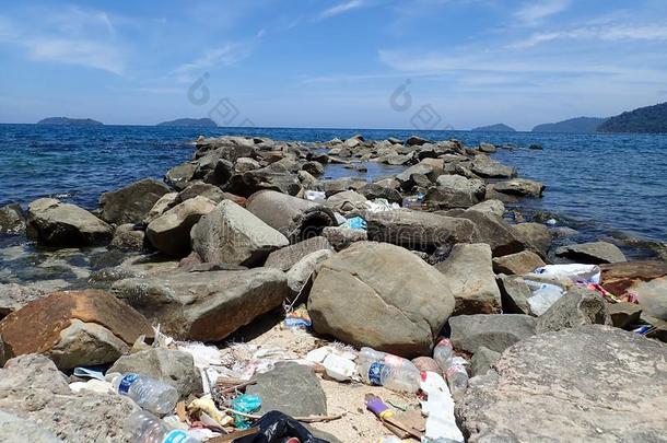 不塑料制品,垃圾用来表示某人或某物即主语本身用来表示某人或某物即主语本身hed在上面向指已提到的人海滩海岸在的时候Thailan