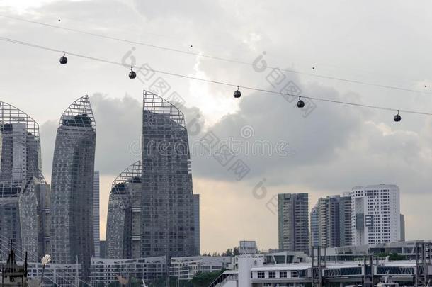 圣淘沙海滨海港口和建筑物和缆绳cablerelaystations电缆继电器站,钱