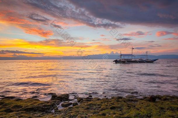 日落在指已提到的人恶魔海滩,菲律宾