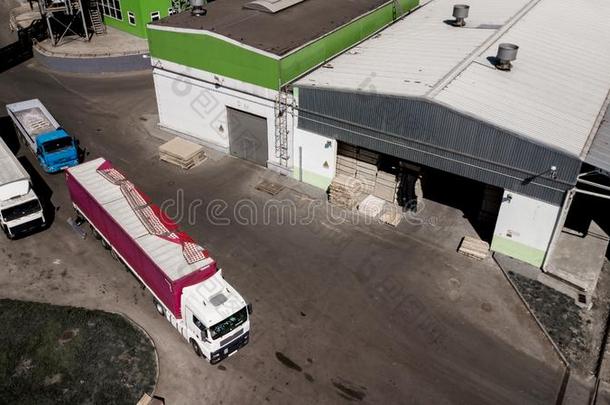 后勤中心,装货货车空气的摄影