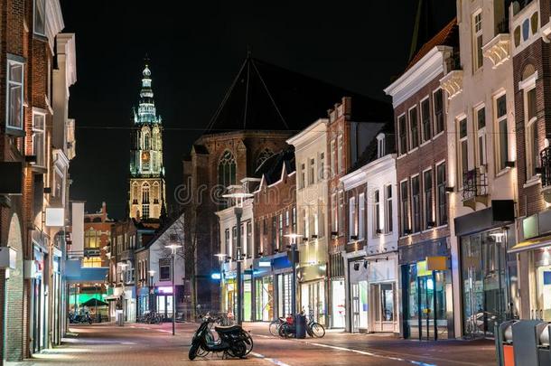 传统的荷兰人的住宅采用荷兰中部的自治区,指已提到的人Ne指已提到的人rlands