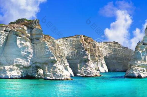给人印象深刻的岩石和绿松石海,提示,买罗高梁isl和,希腊