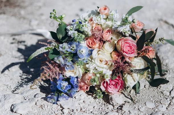 婚礼<strong>花</strong>束,植物种类,和蓝色和粉红色的<strong>花</strong>