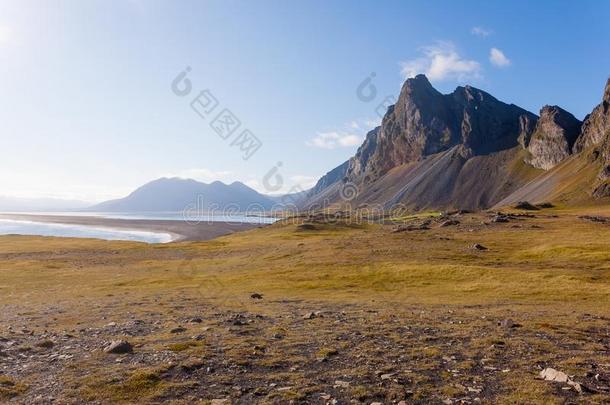 赫瓦尔尼斯熔岩海滩风景,东冰岛陆标