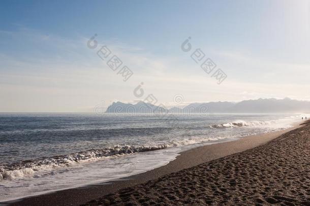 赫瓦尔尼斯熔岩海滩风景,东冰岛陆标