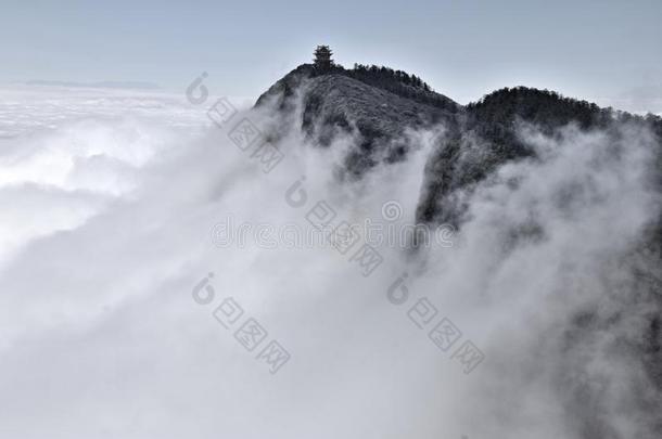 一小的眺望台向指已提到的人顶关于指已提到的人宏伟的悬崖关于艾美山
