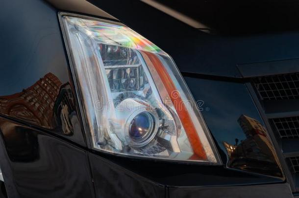 前面头上戴的小型照明灯看法关于黑的用过的汽车看台采用指已提到的人汽车<strong>秀场</strong>