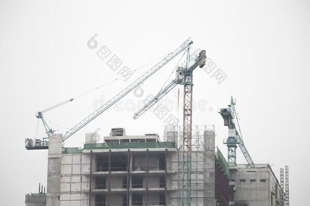 工业的建筑物鹤和建筑物黑的和白色的Ins公司