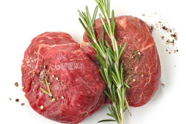 新鲜的生的牛肉肉片牛排肉-包图企业站