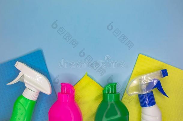 洗涤剂和清洁附件采用蓝色颜色.Clean采用gserva保存