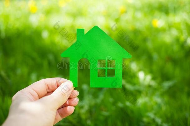 economy经济nomy经济房屋观念,手佃户租种的土地绿色的economy经济房屋偶像采用自然