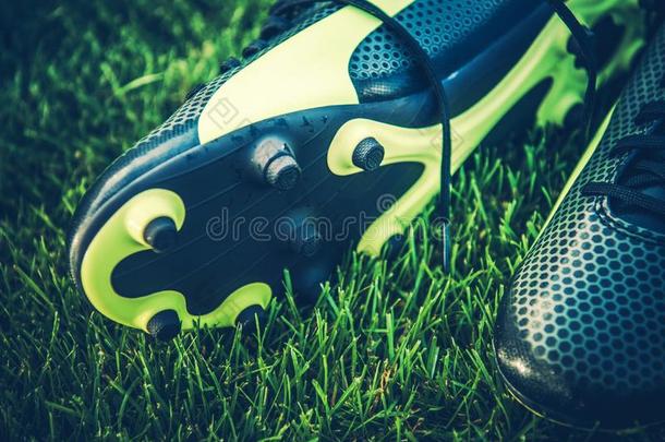 足球游戏夹板鞋子