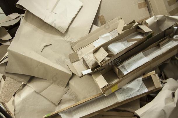 各种各样的卡纸板盒.浪费生产.纸包装.