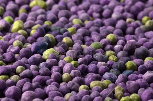 紫色的矿物肥料,持续<strong>很久</strong>的行动和微量元素,