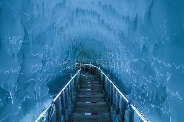 Yunqiushan冰洞穴组