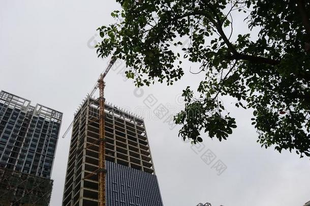 深圳,中国:住宅的建筑物在下面新的建筑物