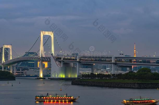 美丽的夜看法关于奥达巴,东京塔和彩<strong>虹桥</strong>我