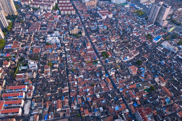 空气的看法关于住宅的住宅和摩天大楼和高的-上升