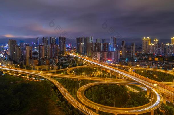 武汉美丽的城市夜风景采用夏