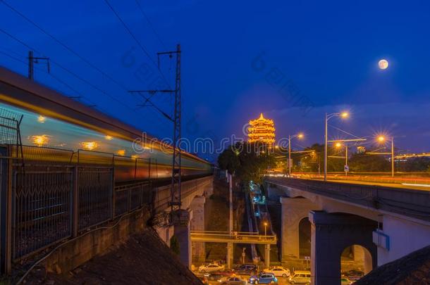 武汉美丽的城市夜风景采用夏