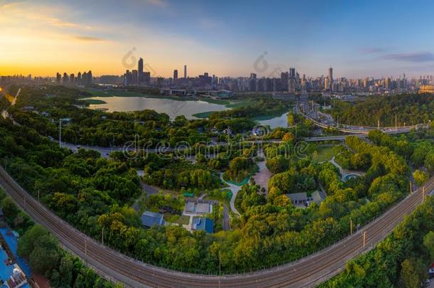 武汉城市日落风景采用夏