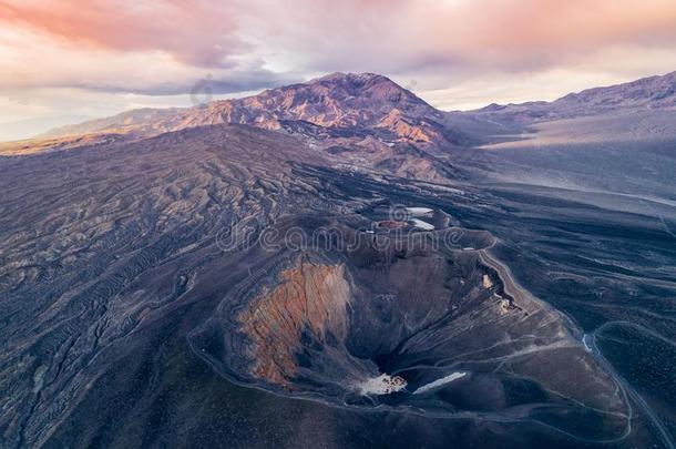 日出采用爆发火山锥火山口.死亡山谷.,美国加州