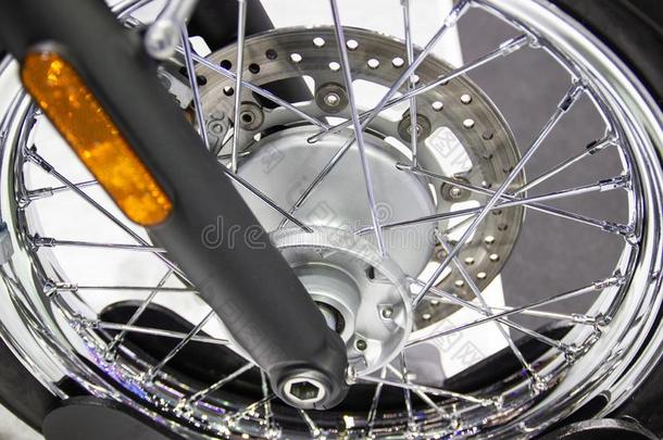 摩托车轮子,金属丝辐条关于一摩托车