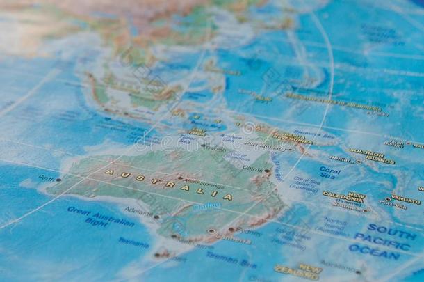 澳大利亚采用关在上面向指已提到的人地图.集中向指已提到的人名字关于国家.