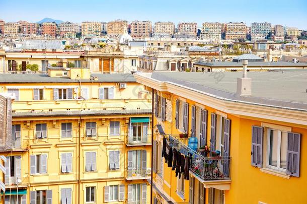 迷人的大街关于热那亚,意大利.老的著名的城市关于意大利,和