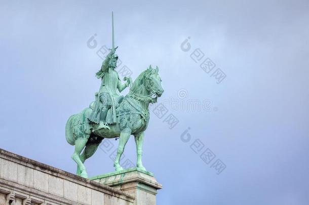 雕像关于武士向马向萨克心脏心