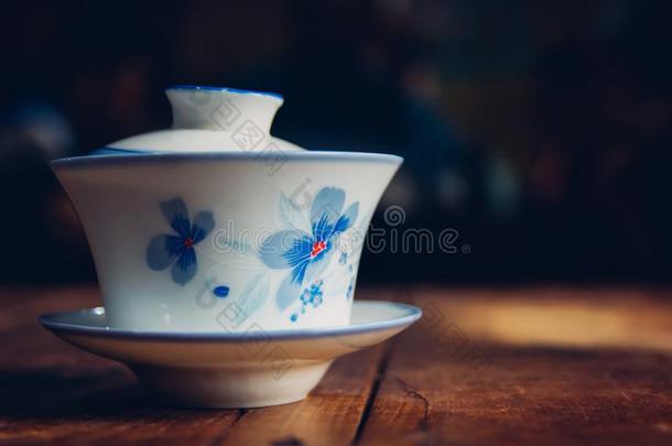 中国人-方式制陶术茶杯âguaranteedannualincome保证年收入碗茶水