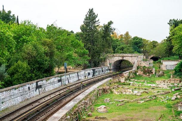 电的铁路和隧道关于雅典,希腊
