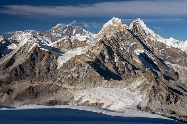 喜马拉雅山脉山范围看法从minimumenroutealtitude最低飞行高度山峰高的营地,尼泊尔